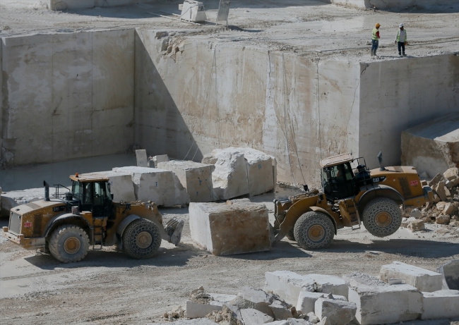 Denizli traverteni 100 ükede boy gösteriyor